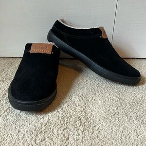 Men's Timberland Ashwood Park suede slippers - Like New